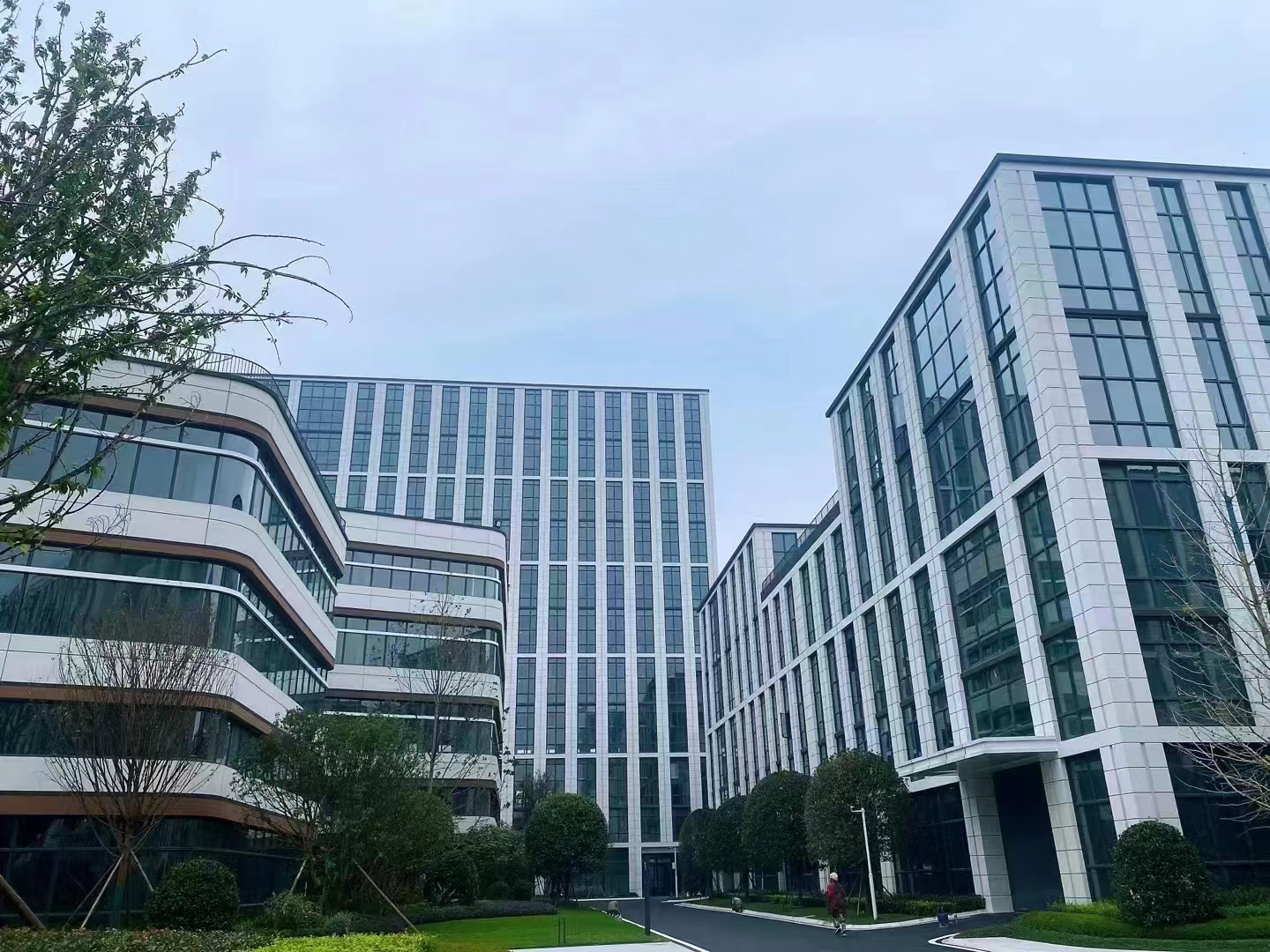 高新西区研发办公生产写字楼面积灵活组合